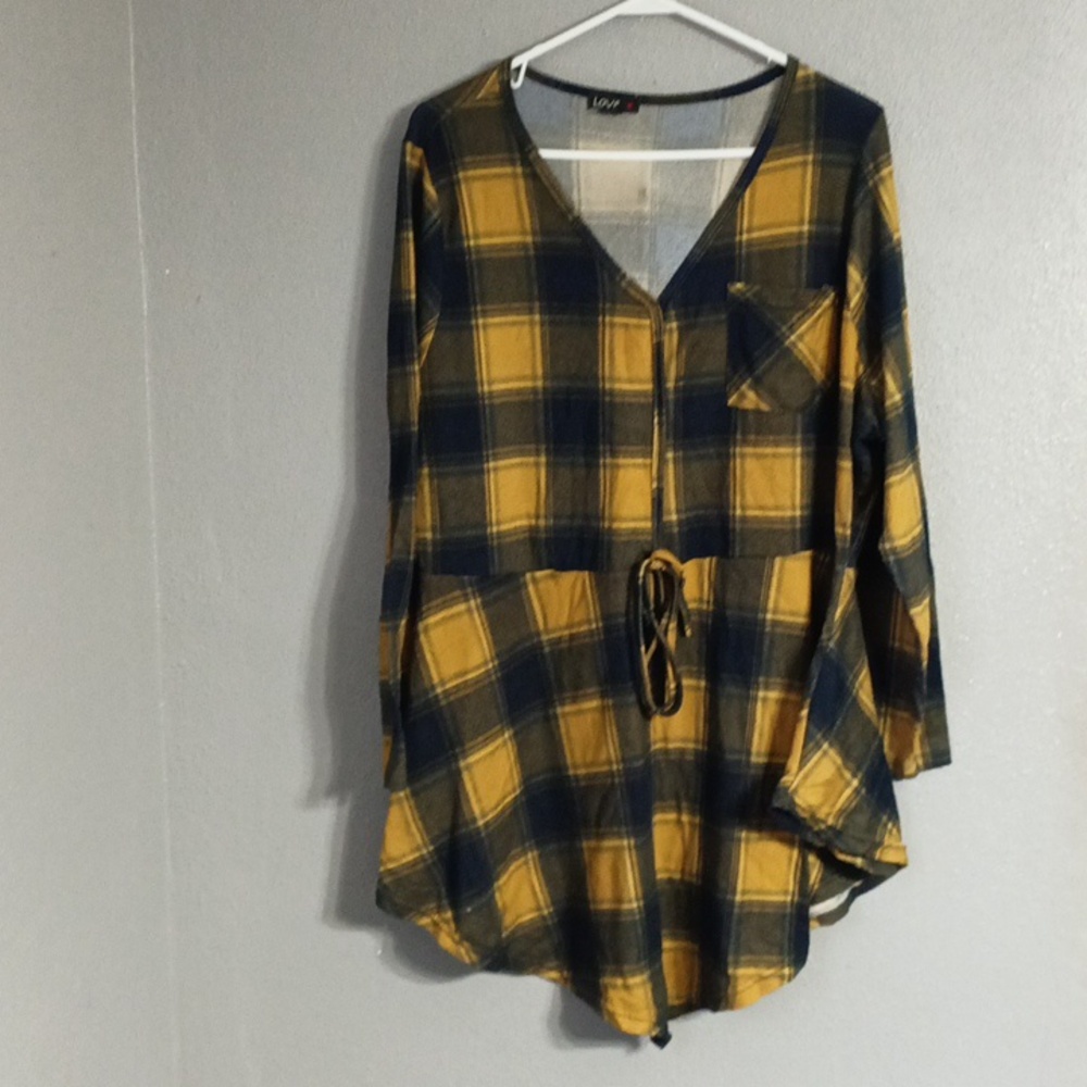 Love Woman's Shirt Size 4X